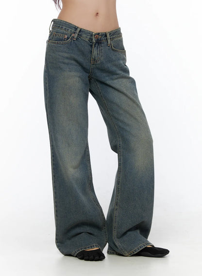 Cedar Vintage Wash Low-Rise Straight Jeans CL510