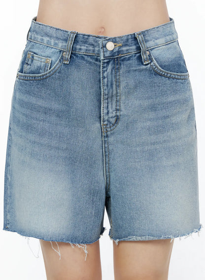 Classic Washed Jorts IU525