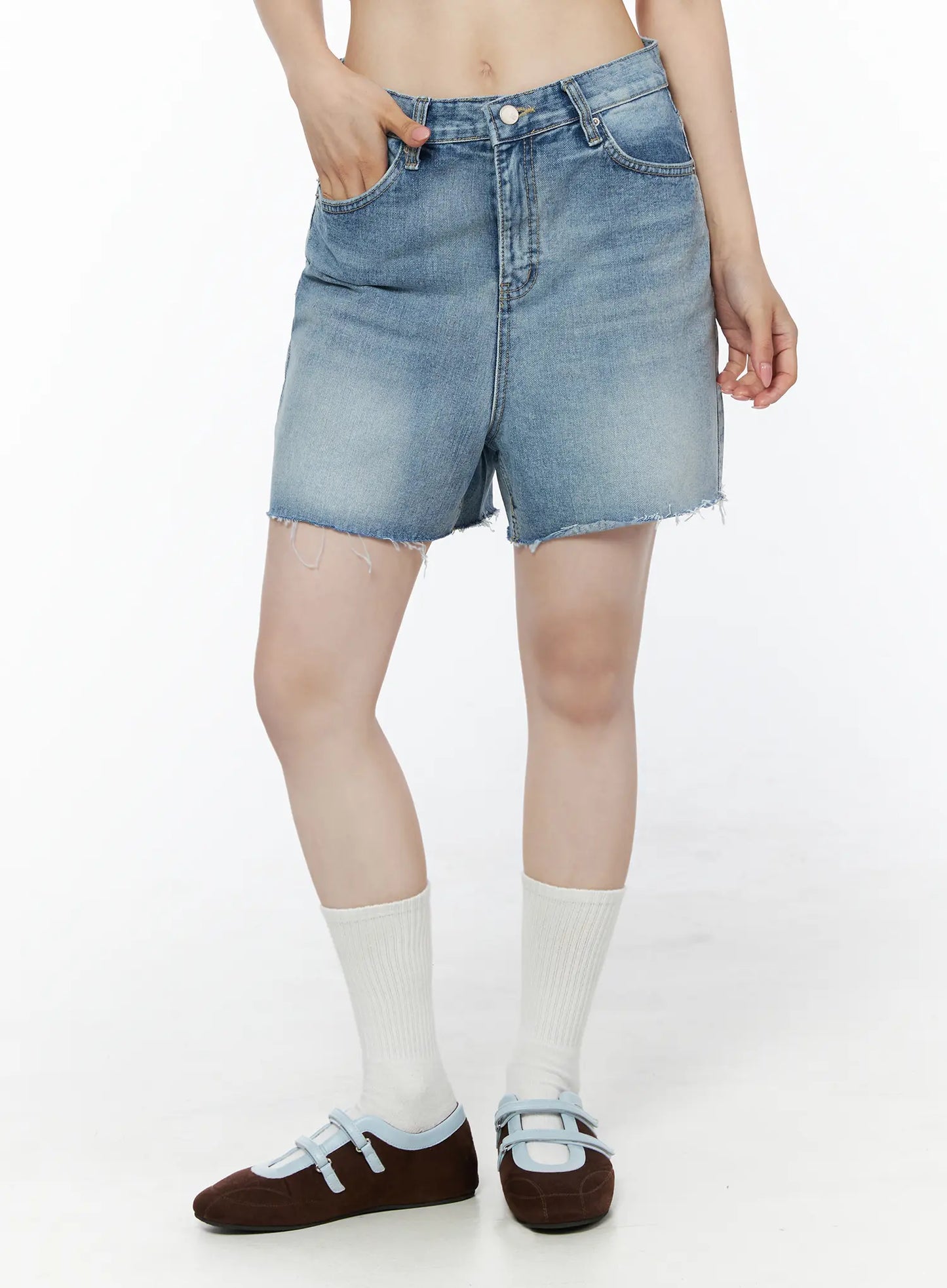 Classic Washed Jorts IU525